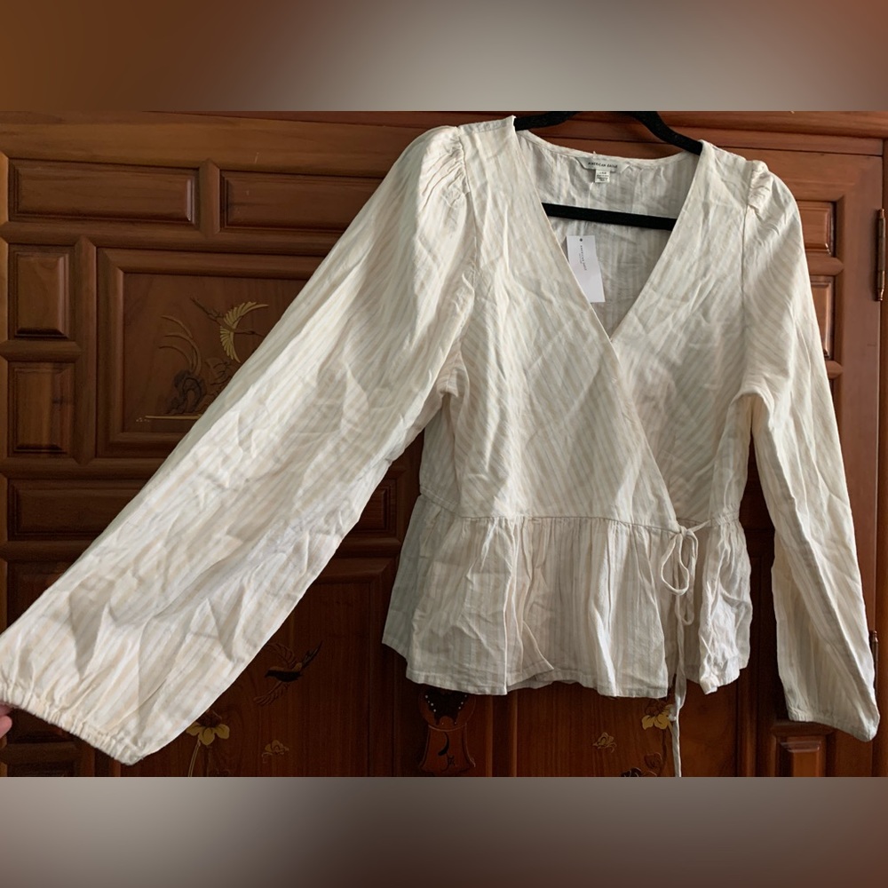 American Eagle Peplum Top